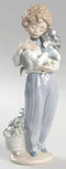 LLADRO "SCHOOL DAYS" YOUNG GIRL WITH BOUQUET & BRIEFCASE 7604