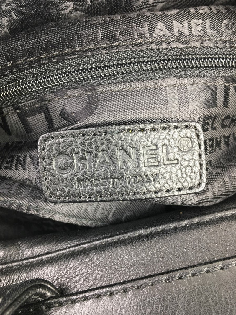 CHANEL VINTAGE BLACK CALSKIN BOWLER BAG