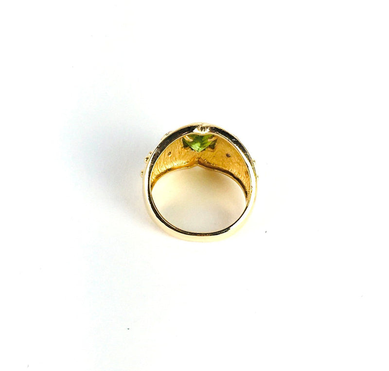 Peridot Diamond Ring 4 Diamonds .04 Carat T.W. 14K Yellow Gold