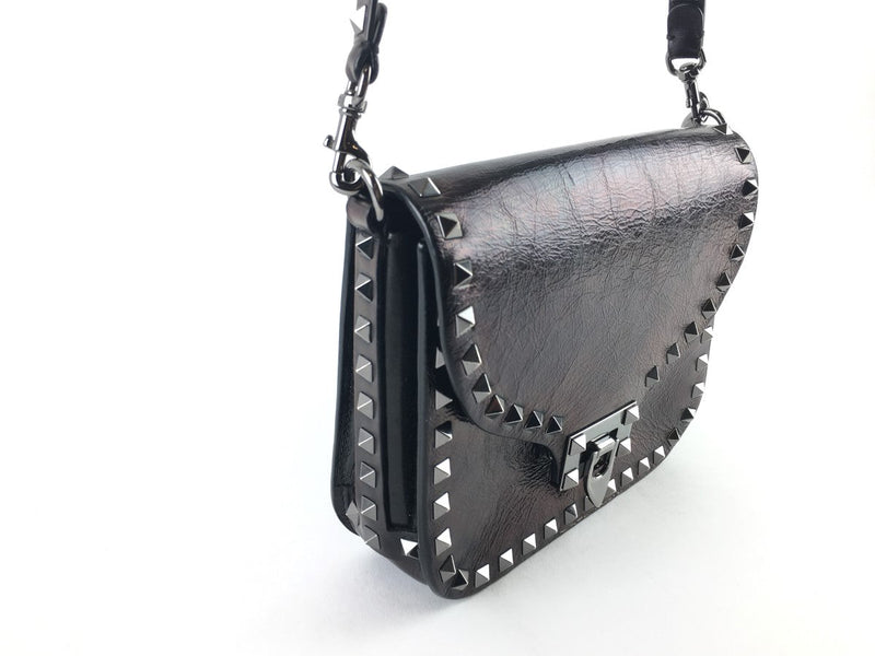 VALENTINO ROCKSTUD SPIKE NOIR CRINKLE LOCK SADDLE CROSSBODY