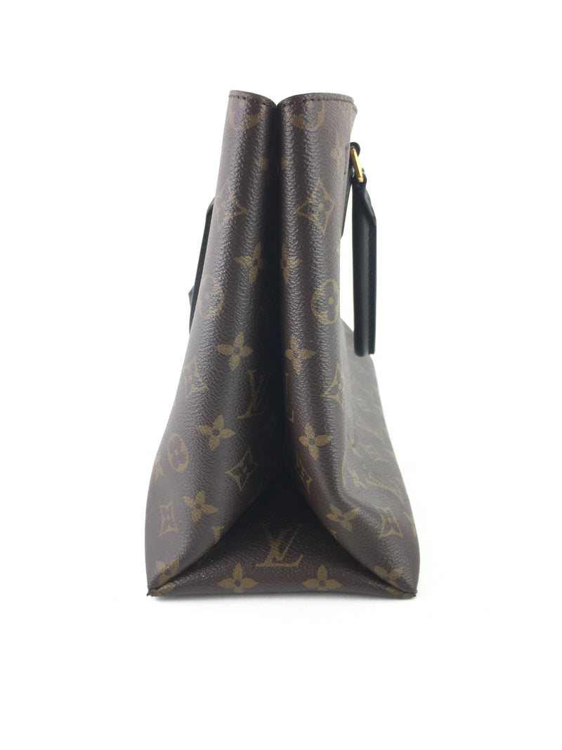 LOUIS VUITTON MONOGRAM FLOWER TOTE (EZX)