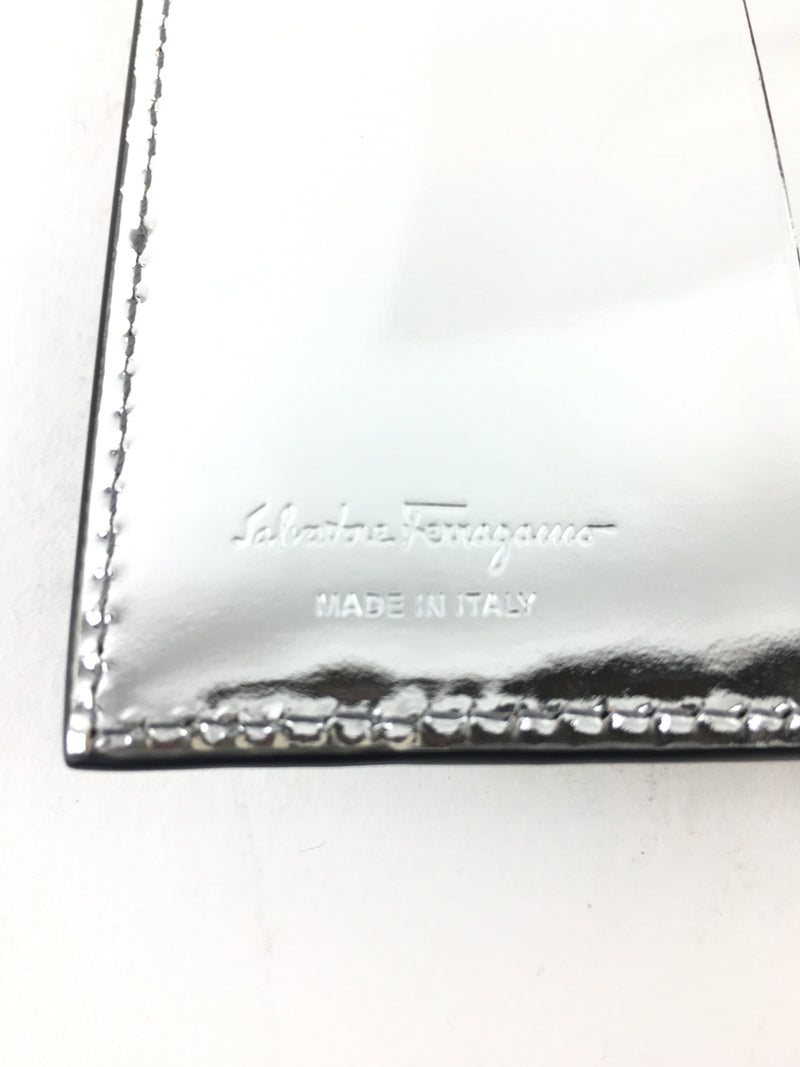 SALVATORE FERRAGAMO METALLIC ARGENTO WALLET (LZX)