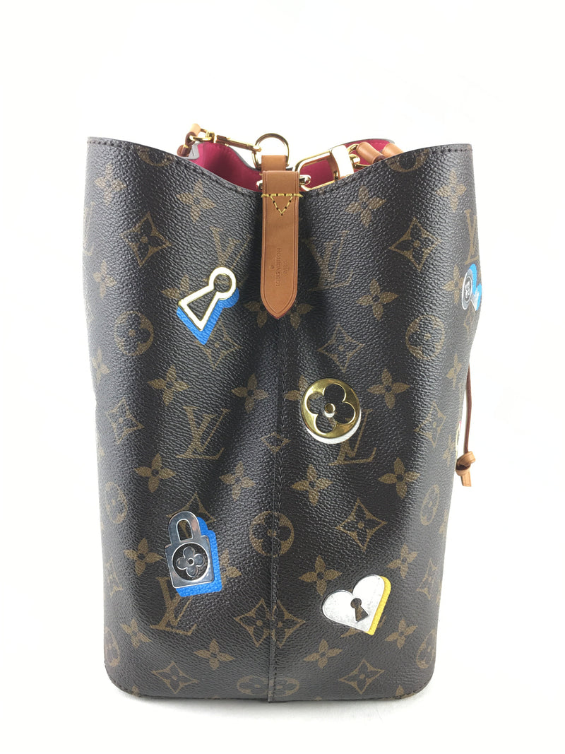 Louis Vuitton NeoNoe MM Love Lock Monogram Tote Limited Edition (LRCR) 8318