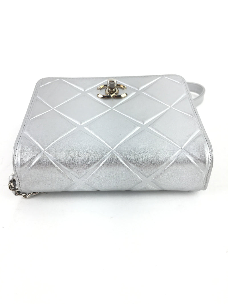 Chanel Silver Mini Propeller Flap Bag (LZXZ) 7052