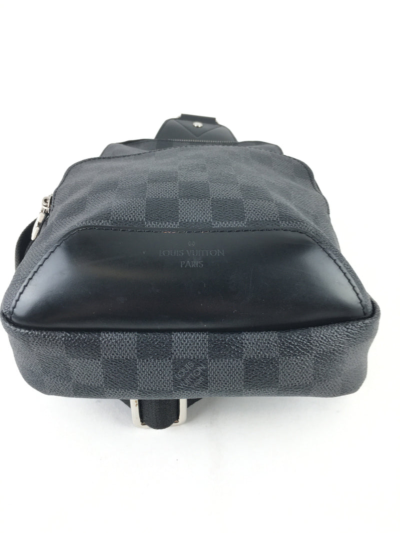 LOUIS VUITTON DAMIER GRAPHITE AVENUE SLING BAG (CZX)