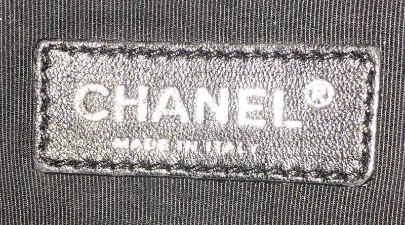 CHANEL METALLIC COATED CANVAS UNLIMITED LIGNE SHOULDER BAG SILVER/BLACK (WOR) 270