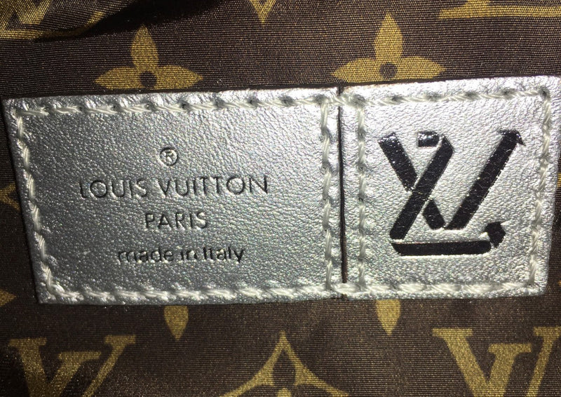 LOUIS VUITTON PILLOW MONOGRAM MAXI BUMBAG