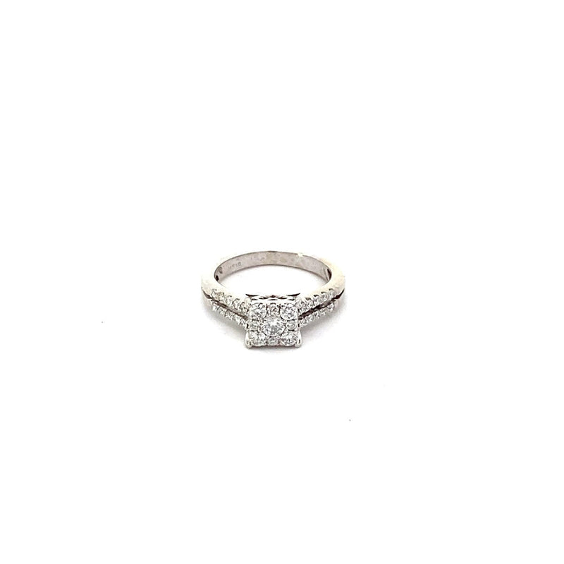 Ladies Diamond Ring 17 Dias .56 Carat T.W. 14K Yellow Gold 3.03g