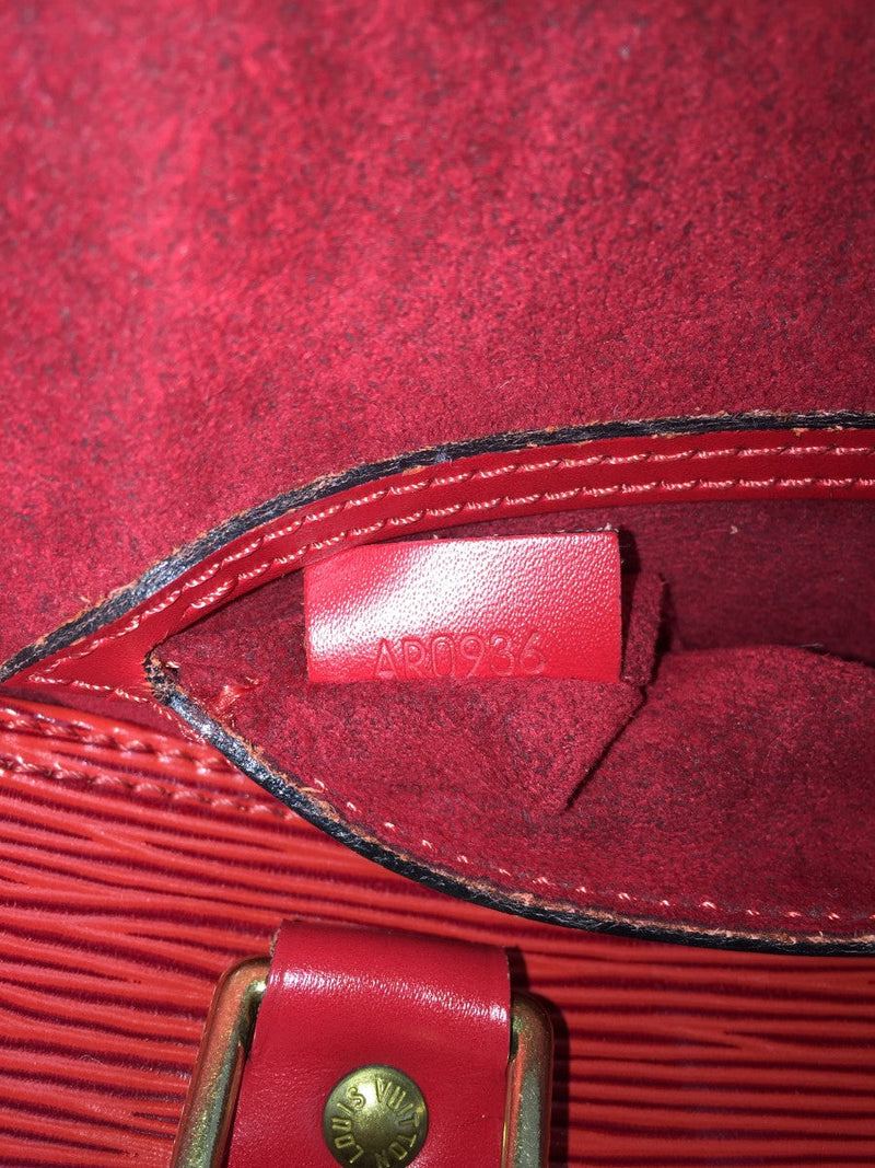 LOUIS VUITTON EPI ALMA MM HANDBAG RED